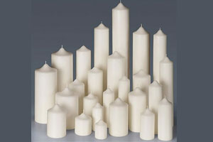 We wholesale unscented or scented white pillar candles